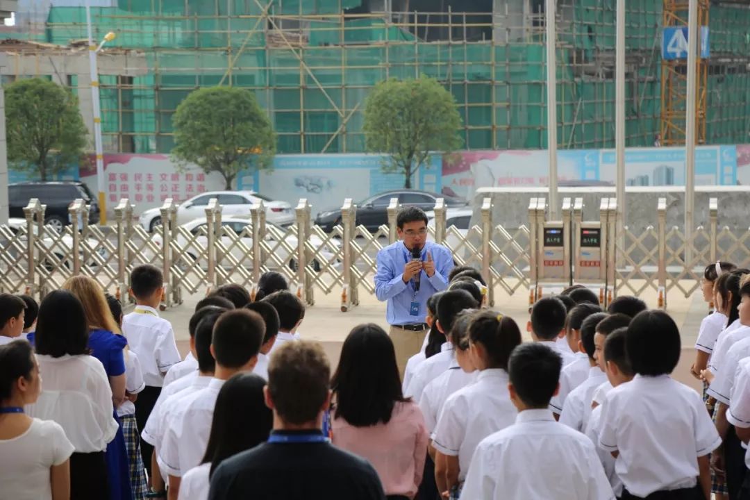 北京中小学迎来温馨居家学习时光