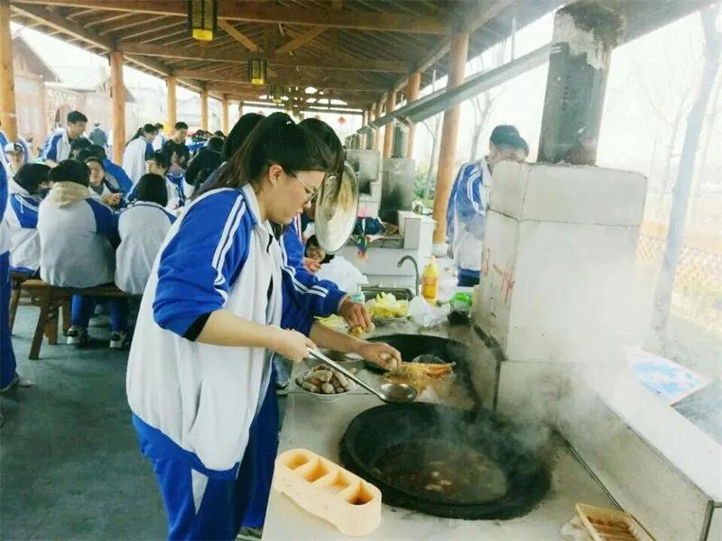 “徐州热招兼职好机会，轻松上岗等你来！”