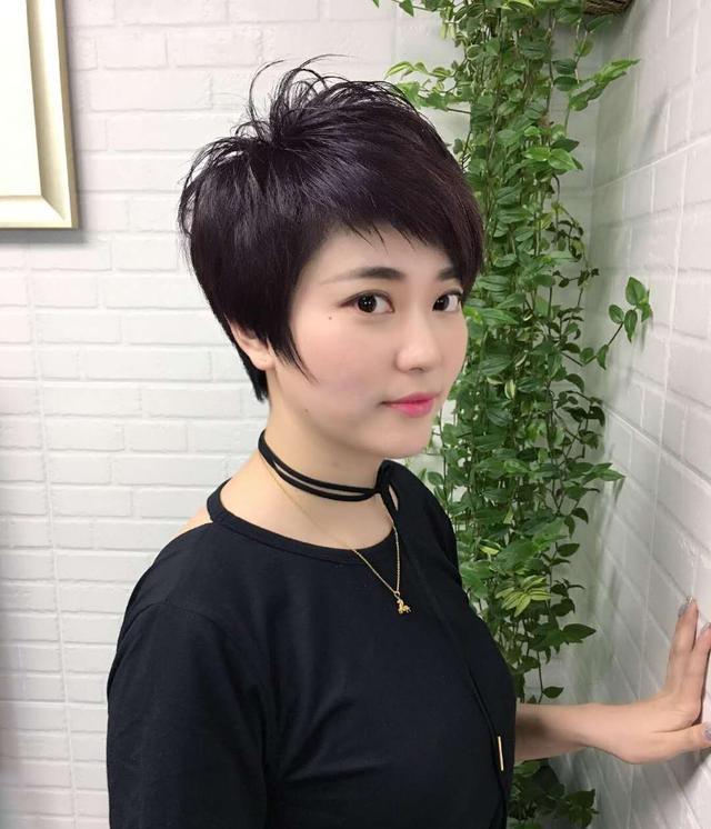 潮流短发女性发型推荐